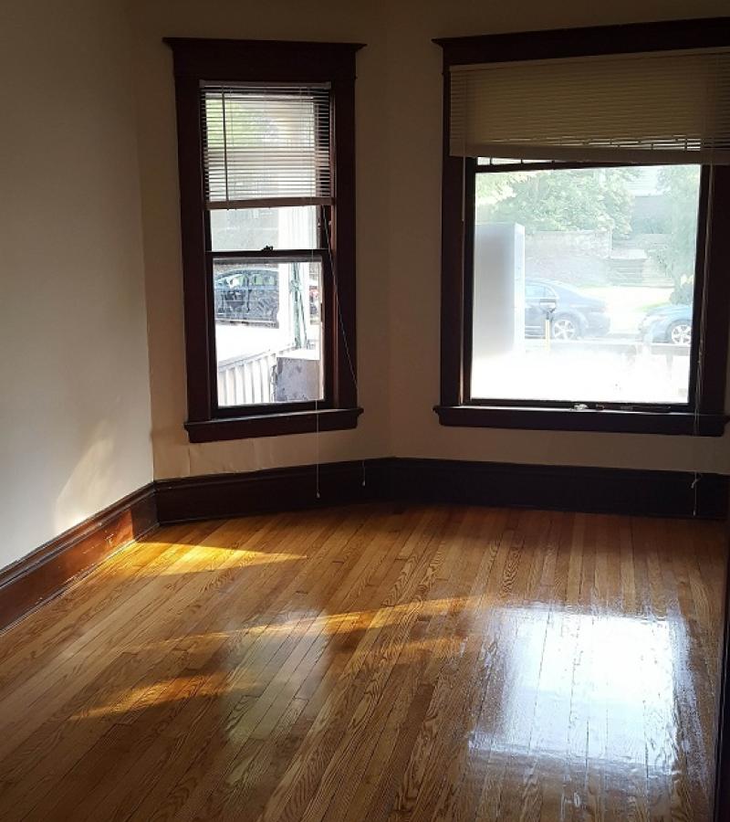 Madison Wisconsin Student Apartments Broom Street 7 Bedrooms